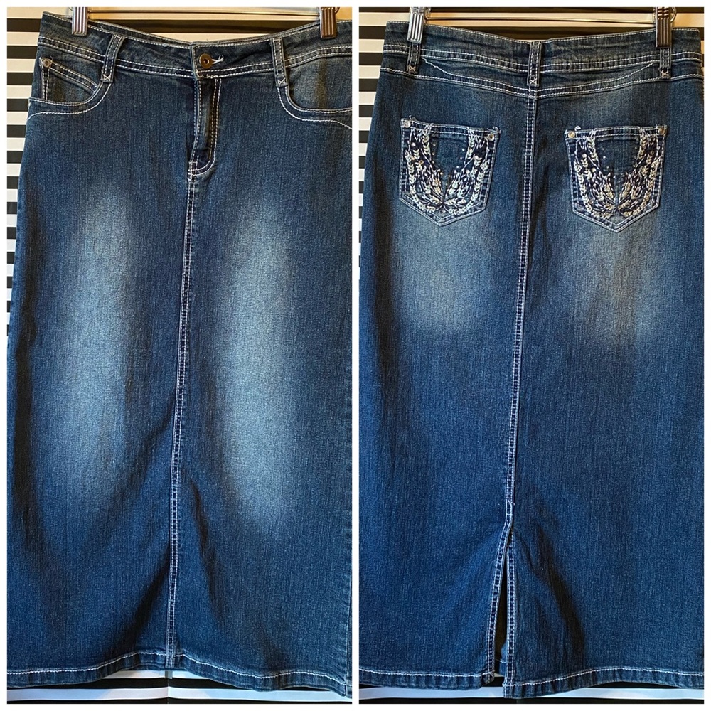 Denim skirt